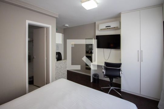 Quarto de apartamento à venda com 1 quarto, 30m² em São Luiz, Belo Horizonte
