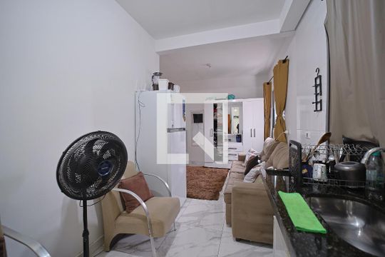 Sala/Cozinha e Área de Serviço de kitnet/studio à venda com 1 quarto, 29m² em Vila Buenos Aires, São Paulo