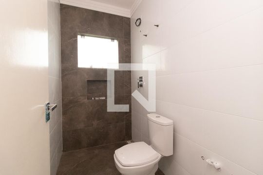 Banheiro Social de casa para alugar com 3 quartos, 192m² em Pinheirinho, Curitiba