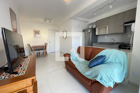 Sala de apartamento para alugar com 2 quartos, 60m² em Ferreira, São Paulo
