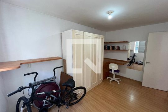 Quarto 1 de apartamento para alugar com 2 quartos, 56m² em Parque Reboucas, São Paulo