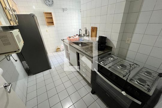 Cozinha de apartamento para alugar com 2 quartos, 56m² em Parque Reboucas, São Paulo