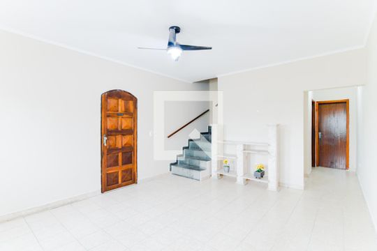 Casa para alugar com 2 quartos, 125m² em Jardim Ipanema, Guarulhos