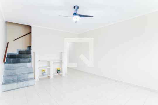 Casa para alugar com 2 quartos, 125m² em Jardim Ipanema, Guarulhos