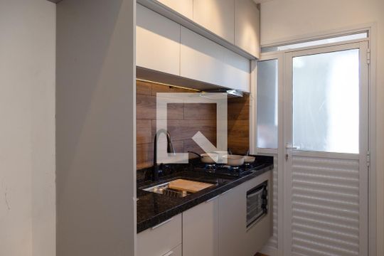 Cozinha de apartamento à venda com 2 quartos, 42m² em Vila Sao Joao, Guarulhos