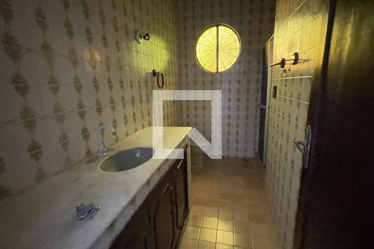 Banheiro da Suíte de casa de condomínio à venda com 3 quartos, 96m² em Tauá, Rio de Janeiro