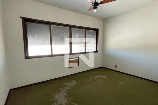Suíte de casa de condomínio à venda com 3 quartos, 96m² em Tauá, Rio de Janeiro