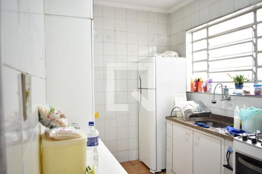 Cozinha de casa à venda com 2 quartos, 100m² em Chácara Inglesa, São Paulo