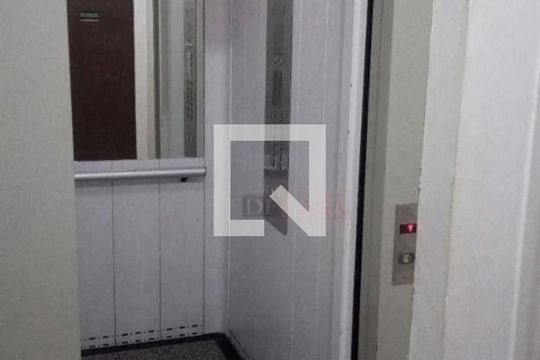 Área externa de apartamento para alugar com 2 quartos, 48m² em Santa Etelvina, São Paulo