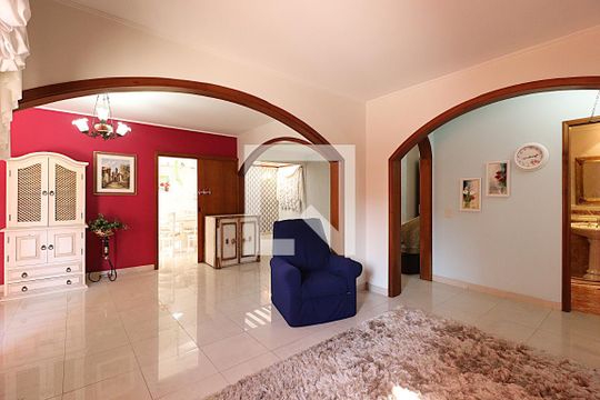 Casa à venda com 2 quartos, 223m² em Jardim Itu, Porto Alegre