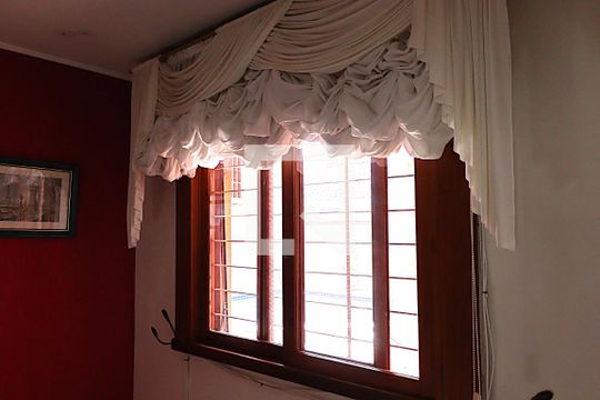 Casa à venda com 2 quartos, 223m² em Jardim Itu, Porto Alegre