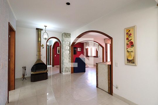 Casa à venda com 2 quartos, 223m² em Jardim Itu, Porto Alegre