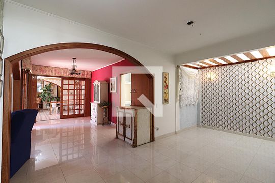 Casa à venda com 2 quartos, 223m² em Jardim Itu, Porto Alegre