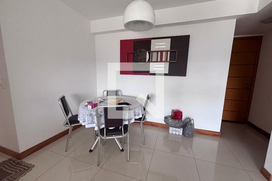 Sala de apartamento à venda com 3 quartos, 83m² em Recreio dos Bandeirantes, Rio de Janeiro
