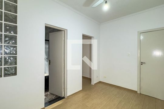 Quarto Suíte de casa para alugar com 3 quartos, 300m² em Vila Cruzeiro, São Paulo
