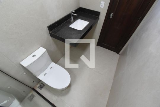 Banheiro da Suíte de apartamento para alugar com 3 quartos, 125m² em Centro Cívico, Curitiba