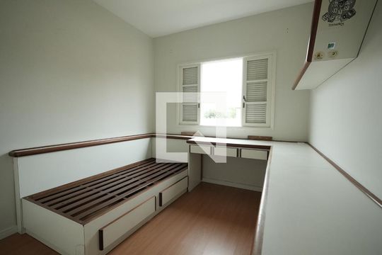 Quarto 2 de casa à venda com 3 quartos, 173m² em Jardim Pilar, Santo André
