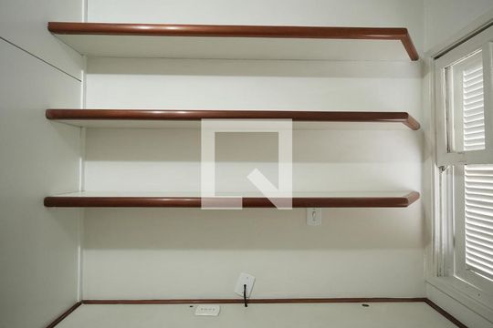 Quarto 1 de casa à venda com 3 quartos, 173m² em Jardim Pilar, Santo André