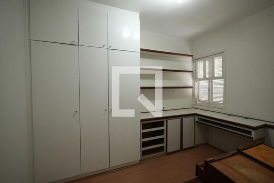 Quarto 1 de casa à venda com 3 quartos, 173m² em Jardim Pilar, Santo André