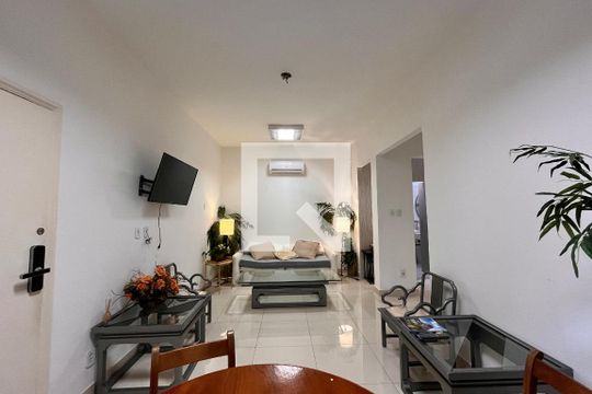Sala  de apartamento para alugar com 2 quartos, 79m² em Ipanema, Rio de Janeiro