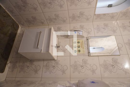 Casa para alugar com 6 quartos, 332m² em Vila Regina, São Paulo