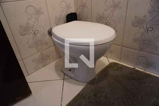 Casa para alugar com 6 quartos, 332m² em Vila Regina, São Paulo
