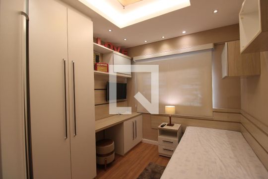 Quarto  de apartamento para alugar com 2 quartos, 90m² em Barra da Tijuca, Rio de Janeiro