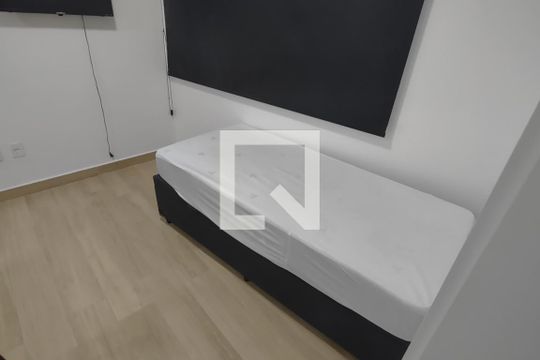 Quarto de kitnet/studio para alugar com 1 quarto, 20m² em Centro, São Caetano do Sul