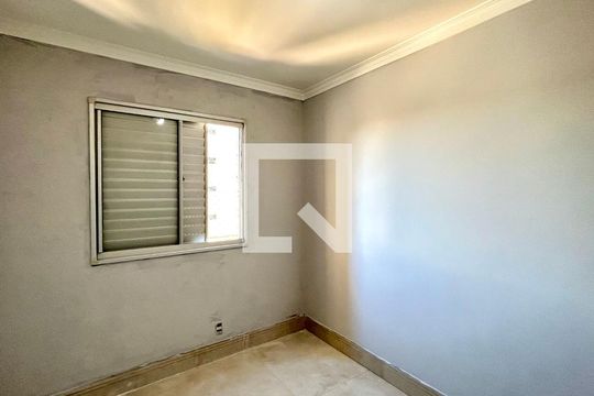 Quarto 1 de apartamento para alugar com 3 quartos, 76m² em Picanço, Guarulhos