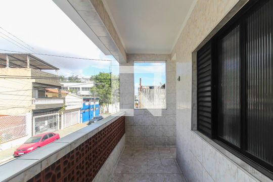 Varanda da Sala de casa para alugar com 2 quartos, 250m² em Jardim Guairaca, São Paulo