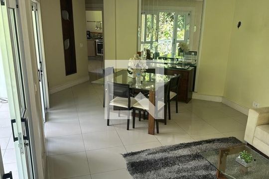Casa de Condomínio para alugar com 3 quartos, 276m² em Sapê, Niterói