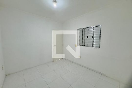Quarto de kitnet/studio para alugar com 1 quarto, 43m² em Vila Galvão, Guarulhos