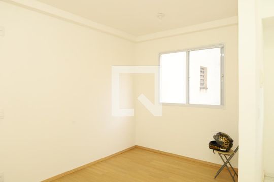 Sala de apartamento para alugar com 2 quartos, 44m² em Jardim Helian, São Paulo
