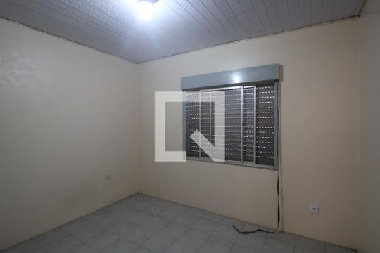 Quarto de casa para alugar com 1 quarto, 40m² em Rio Branco, Canoas
