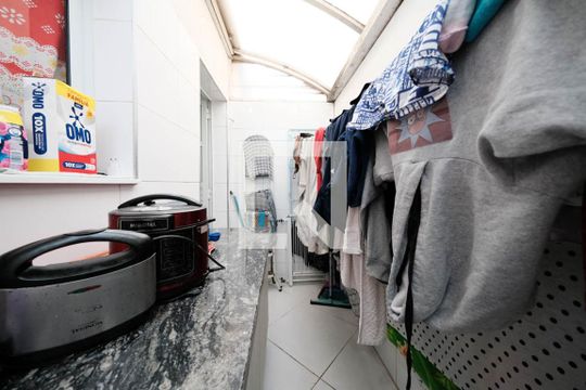 Sala/Cozinha de casa de condomínio à venda com 2 quartos, 52m² em Jardim Sao Nicolau, São Paulo
