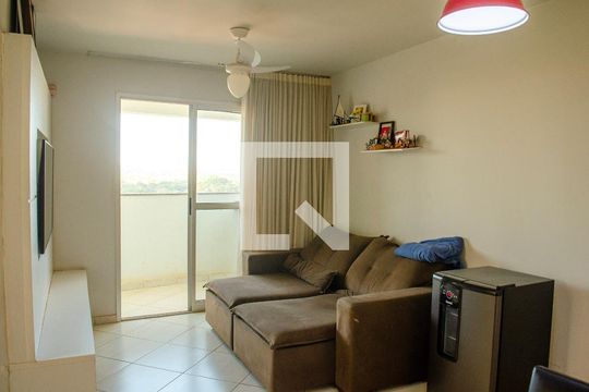 Sala de apartamento à venda com 2 quartos, 59m² em Vila Monticelli, Goiânia
