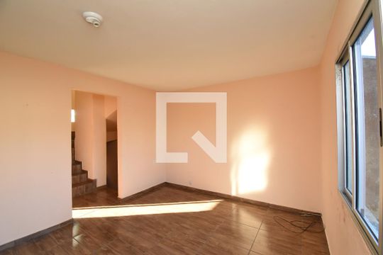 Sala 1 de casa à venda com 3 quartos, 260m² em Pilarzinho, Curitiba