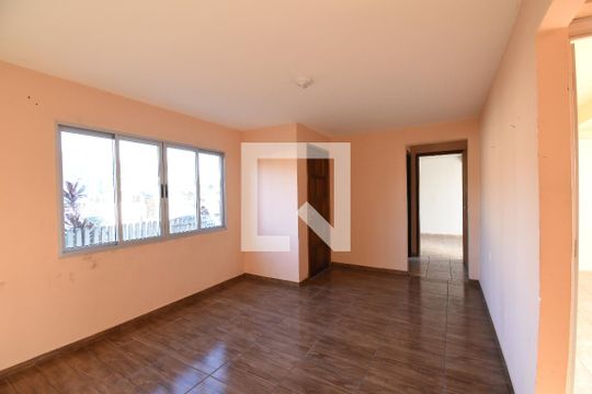 Sala 1 de casa à venda com 3 quartos, 260m² em Pilarzinho, Curitiba