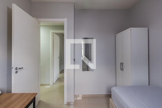 Quarto 1 de apartamento para alugar com 3 quartos, 64m² em Cristal, Porto Alegre