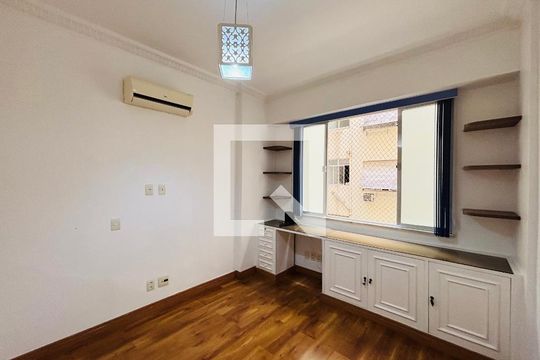 Apartamento para alugar com 3 quartos, 130m² em Copacabana, Rio de Janeiro