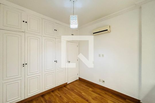 Apartamento para alugar com 3 quartos, 130m² em Copacabana, Rio de Janeiro
