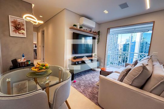 Apartamento para alugar com 2 quartos, 52m² em Pinheiros, São Paulo