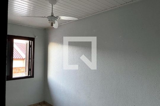 Quarto 2 de casa para alugar com 2 quartos, 77m² em São Luiz, Gravataí