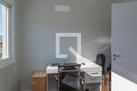 Quarto de apartamento à venda com 3 quartos, 71m² em Jardim do Salso, Porto Alegre