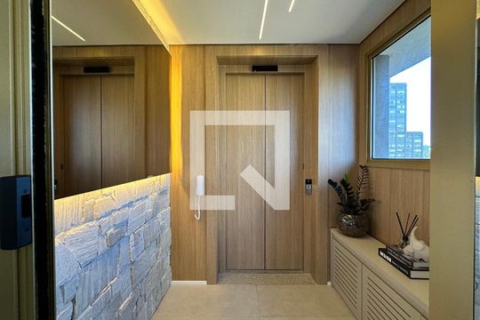 Hall de entrada de apartamento para alugar com 3 quartos, 175m² em Alphaville Conde Ii, Barueri