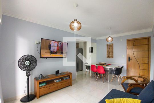 Sala de apartamento para alugar com 2 quartos, 79m² em Vila Caiçara, Praia Grande