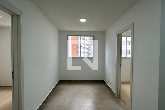 Sala de apartamento para alugar com 2 quartos, 37m² em Usina Piratininga, São Paulo