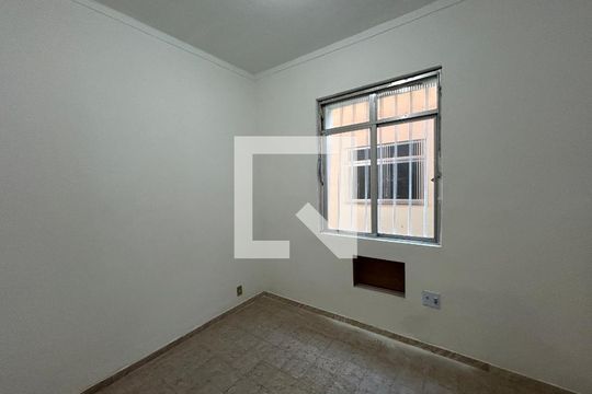 Quarto 1 de casa de condomínio para alugar com 2 quartos, 100m² em Praça Seca, Rio de Janeiro
