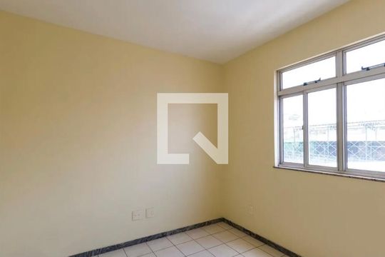 Quarto de apartamento para alugar com 3 quartos, 85m² em Serrano, Belo Horizonte