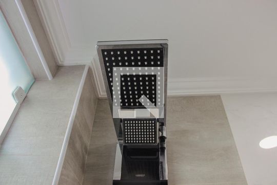 Banheiro de apartamento para alugar com 1 quarto, 52m² em Centro, Cabo Frio